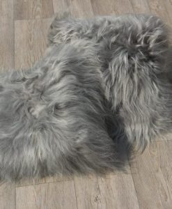 kussen-schapenvacht-grijs-40cm