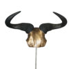 Design-Gnu-Wildebeest-skull-hoorns-op-standaard