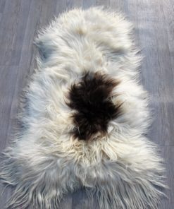 schapenvacht-wit-bruin-langharig-ijsland-14035
