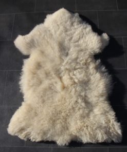 grote lamsvacht-R19 offwhite met heerlijke wol